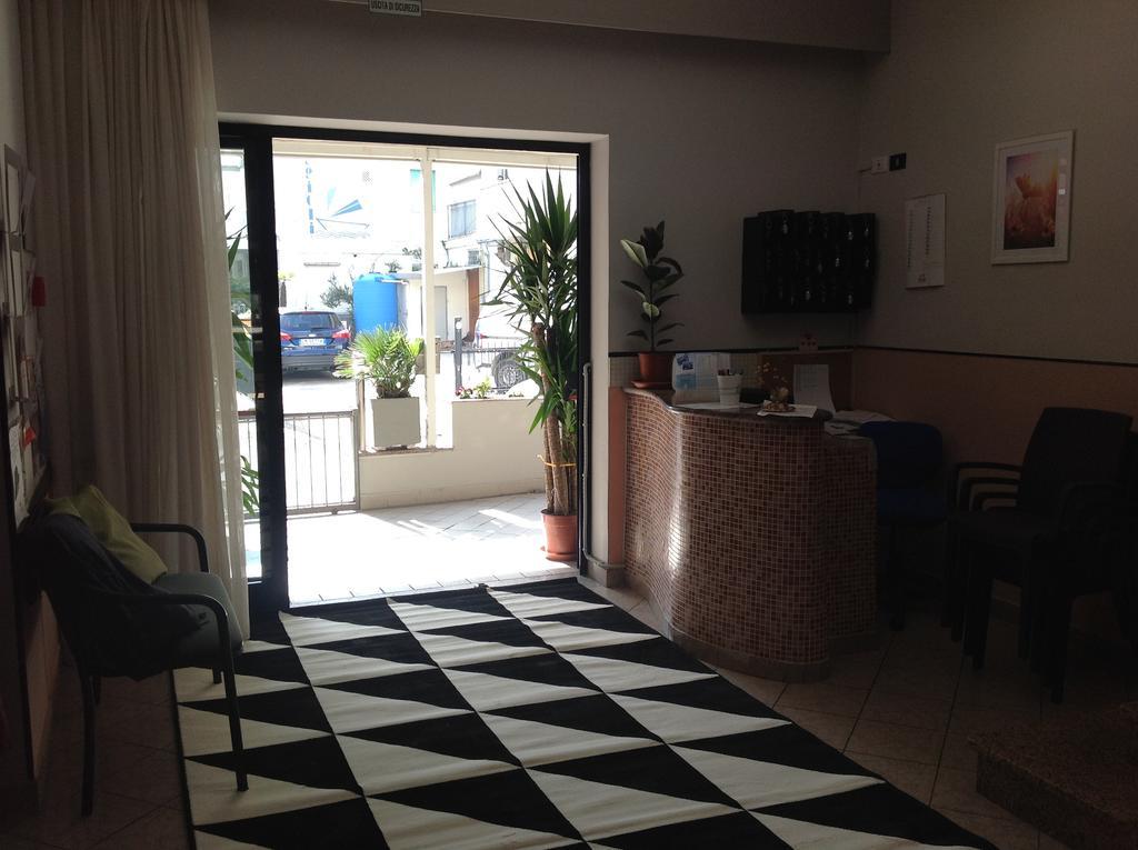 Hotel Laura Rimini Ngoại thất bức ảnh